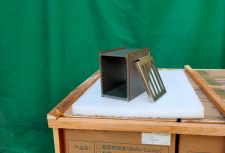 东莞料盒厂商—两大点教你如何挑选LED料盒「东虹鑫」