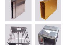 料盒厂家东虹鑫春节前在努力赶货中